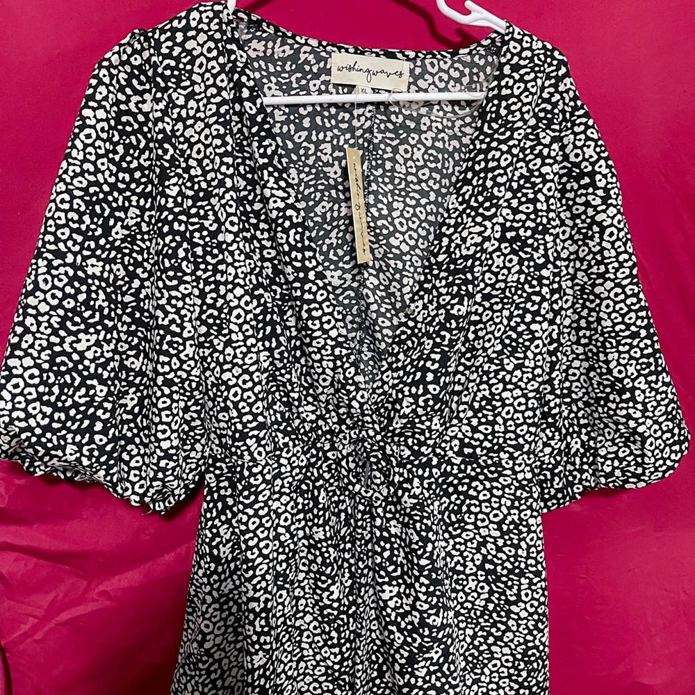 Volcom Women's Black and White Blouse